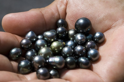 are tahitian pearls valuable